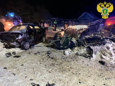 Прокуратура взяла на контроль проверку по факту ДТП в Бессоновском районе, в результате которого погиб один человек и трое пострадали
