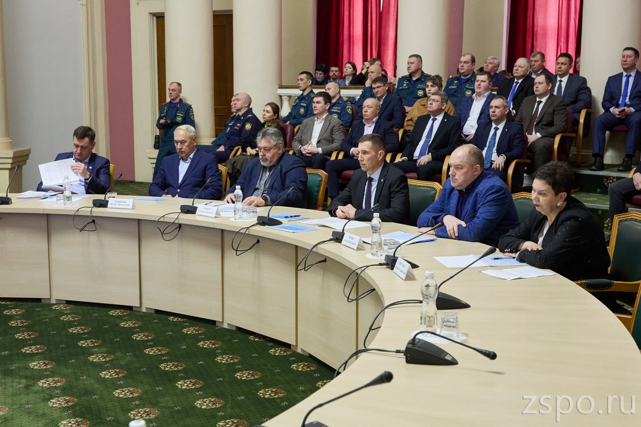 В региональном правительстве подвели итоги деятельности в области гражданской обороны В региональном правительстве подвели итоги деятельности в области гражданской обороны