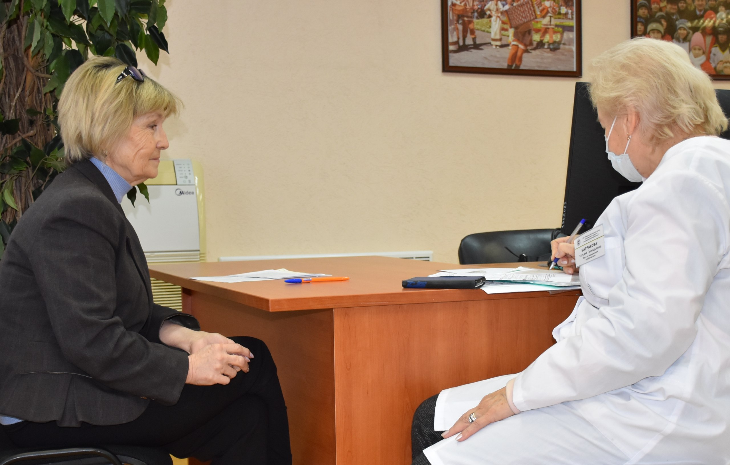 Олег Денисов: Более пятисот муниципальных служащих проверили свое здоровье на рабочем месте Олег Денисов: Более пятисот муниципальных служащих проверили свое здоровье на рабочем месте