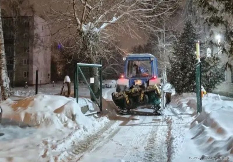 Улицы Ленинского района благоустраивают Улицы Ленинского района благоустраивают