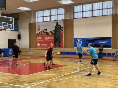 Сборная регионального парламента завоевала золото в соревнованиях по баскетболу