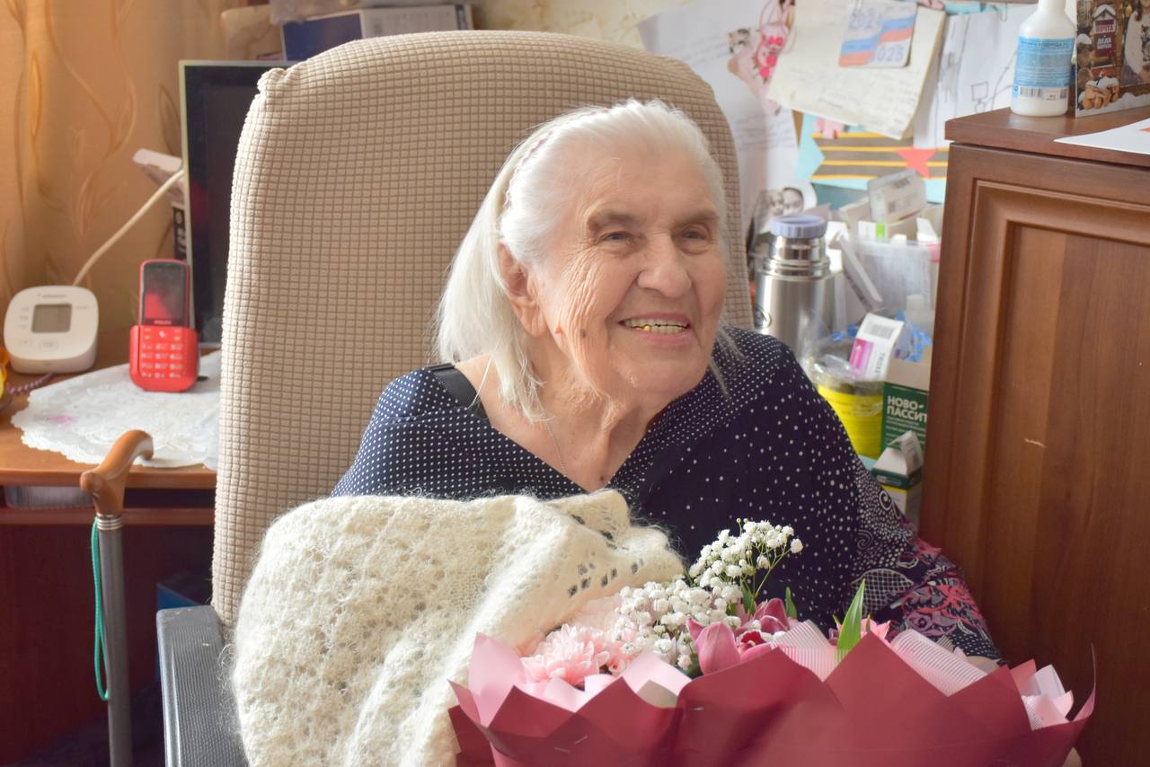 Олег Денисов: Для меня всегда большая честь и радость поздравлять наших уважаемых ветеранов Великой Отечественной войны Олег Денисов: Для меня всегда большая честь и радость поздравлять наших уважаемых ветеранов Великой Отечественной войны