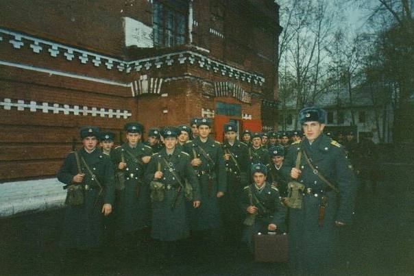 Олег Денисов: Свои студенческие))) курсантские годы провёл в военном училище в Красноярском крае Олег Денисов: Свои студенческие))) курсантские годы провёл в военном училище в Красноярском крае