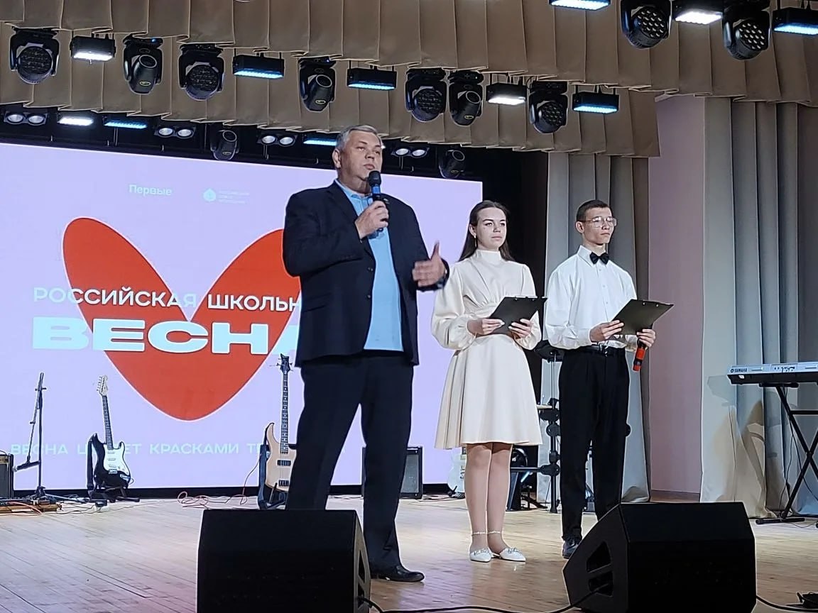 Ильдар Акчурин помог в оформлении подписки на газету для жителей Камешкирского района Ильдар Акчурин помог в оформлении подписки на газету для жителей Камешкирского района