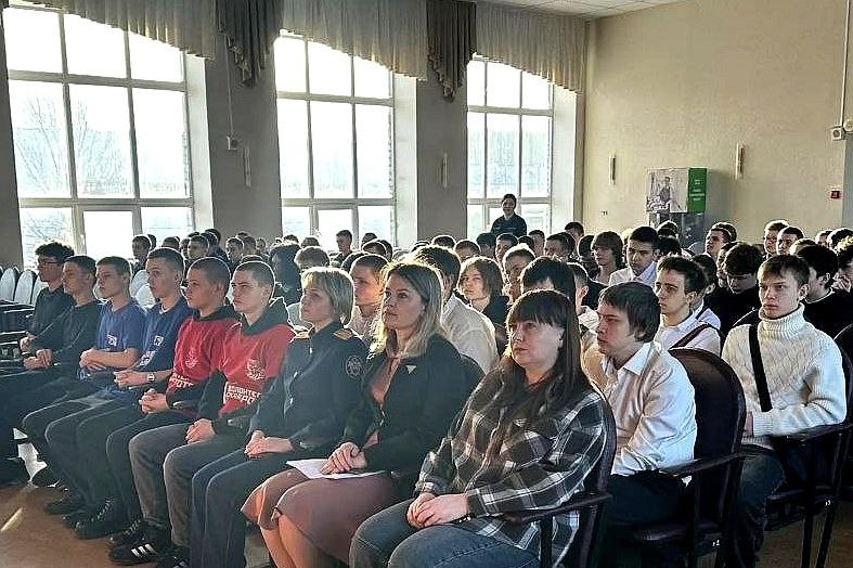 Сотрудники следственного управления приняли участие в мероприятиях, посвященных 82-й годовщине полного освобождения Ленинграда от фашистской блокады Сотрудники следственного управления приняли участие в мероприятиях, посвященных 82-й годовщине полного освобождения Ленинграда от фашистской блокады