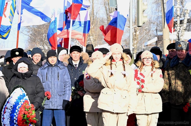 В Пензе прошел митинг в честь полного снятия блокады Ленинграда В Пензе прошел митинг в честь полного снятия блокады Ленинграда