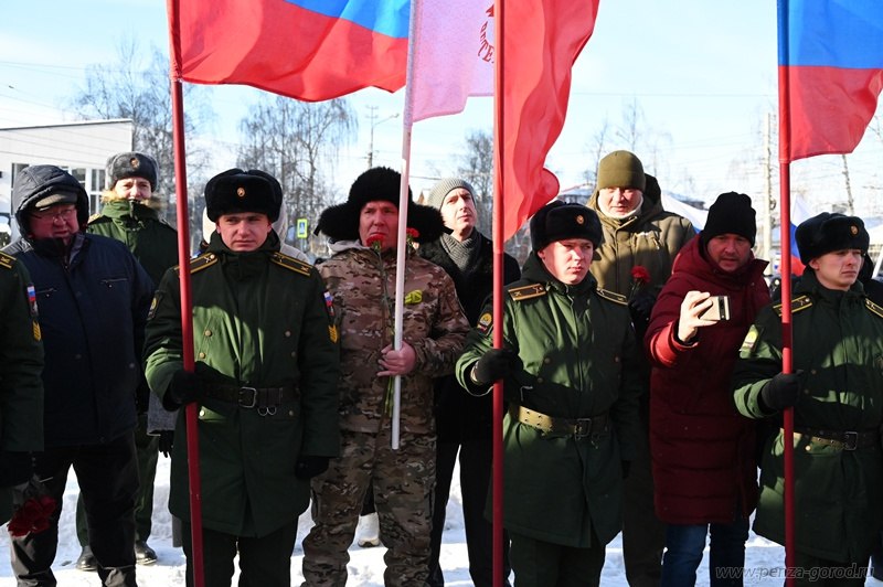 В Пензе прошел митинг в честь полного снятия блокады Ленинграда В Пензе прошел митинг в честь полного снятия блокады Ленинграда