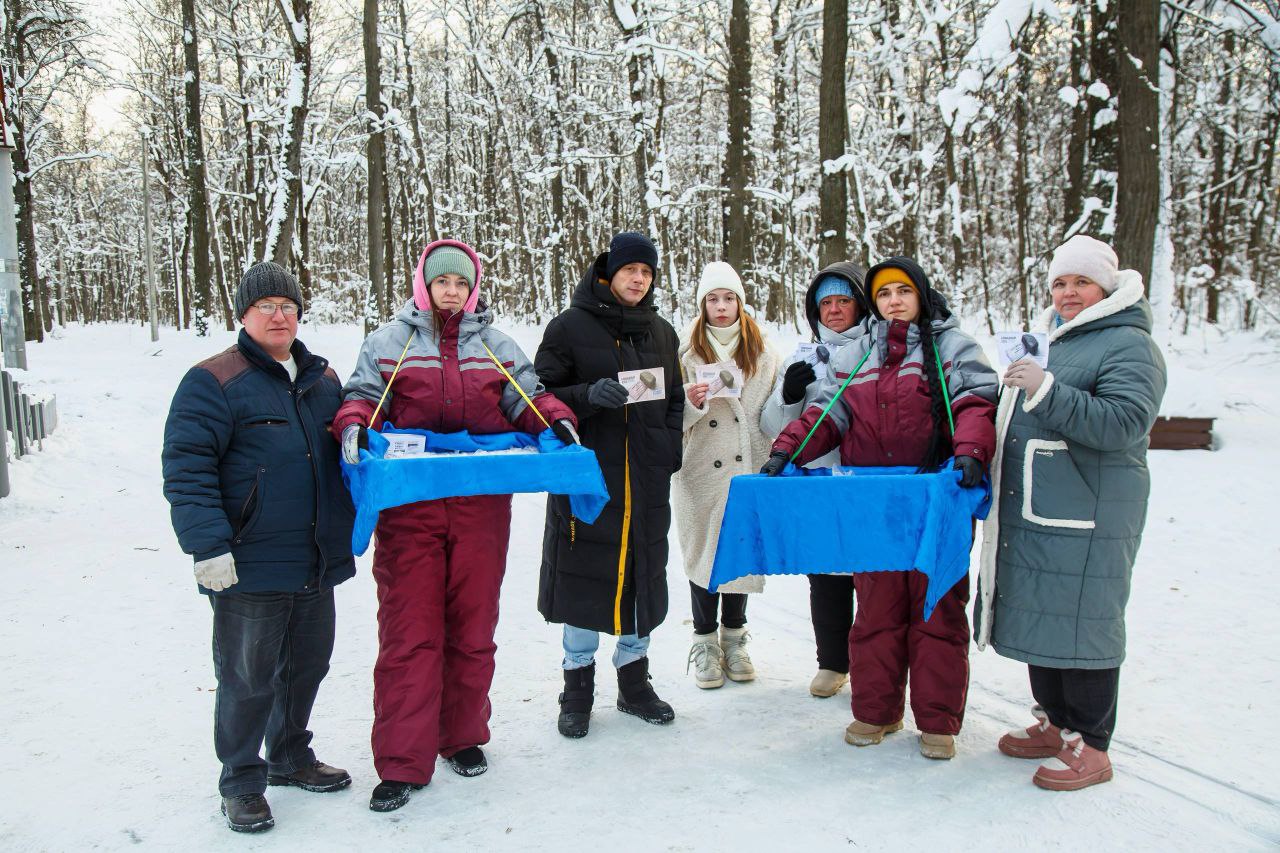 27 января на Олимпийской аллее пензенцы и гости города присоединились ко Всероссийской акции «Блокадный хлеб» 27 января на Олимпийской аллее пензенцы и гости города присоединились ко Всероссийской акции «Блокадный хлеб»