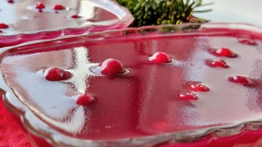 Паштет из куриной печени с брусничным желе: спокойное переосмысление простого рецепта