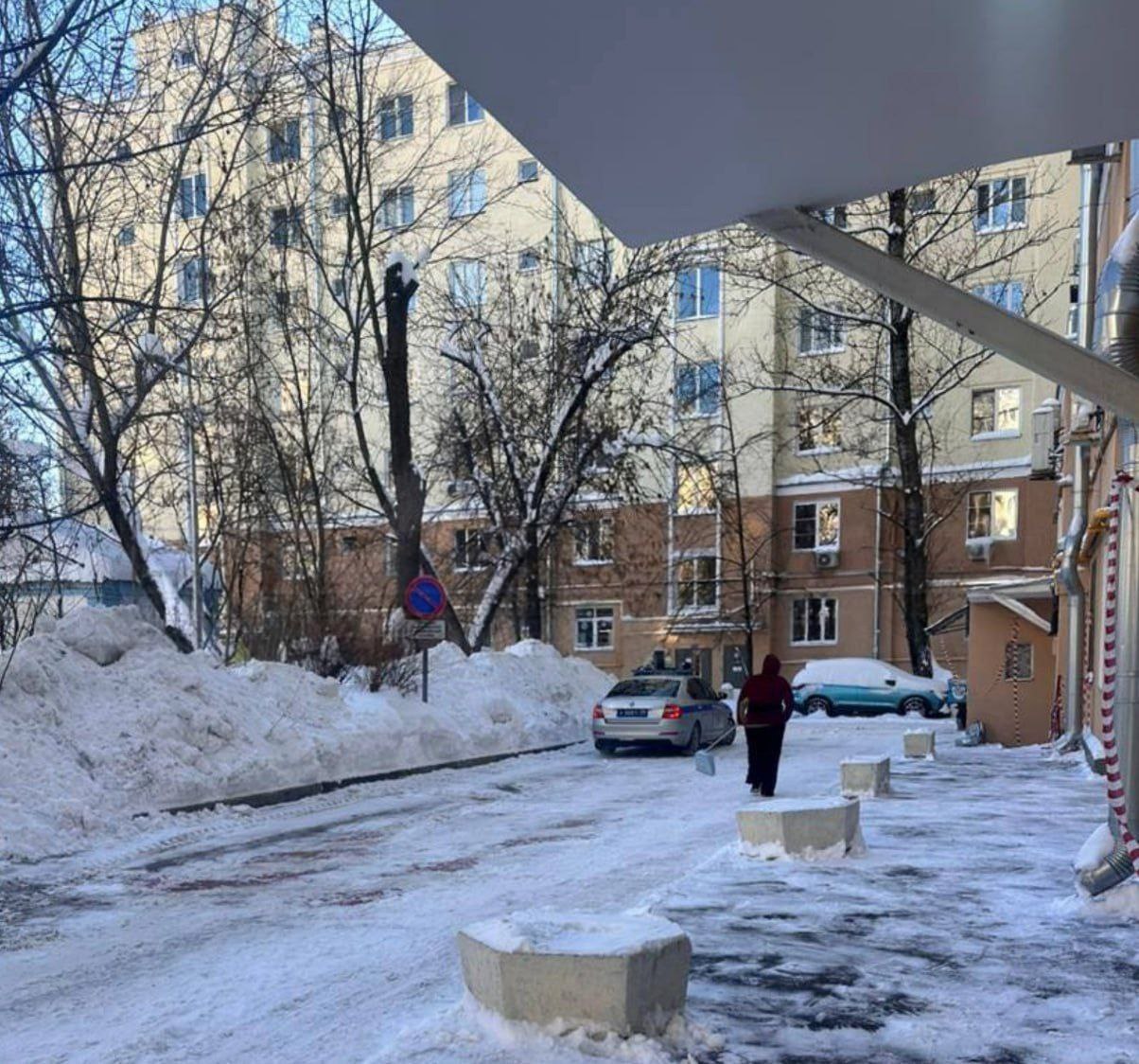 Смертельный ледопад: Две женщины погибли в один день из-за халатности коммунальщиков Смертельный ледопад: Две женщины погибли в один день из-за халатности коммунальщиков