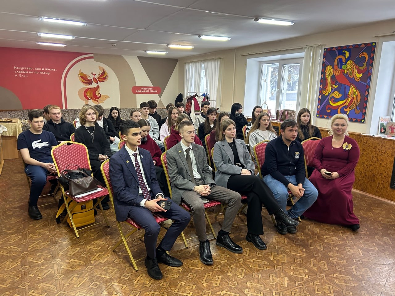 Павел Куликов обсудил со студентами многопрофильного колледжа ПГУ необходимые меры поддержки учащихся Павел Куликов обсудил со студентами многопрофильного колледжа ПГУ необходимые меры поддержки учащихся