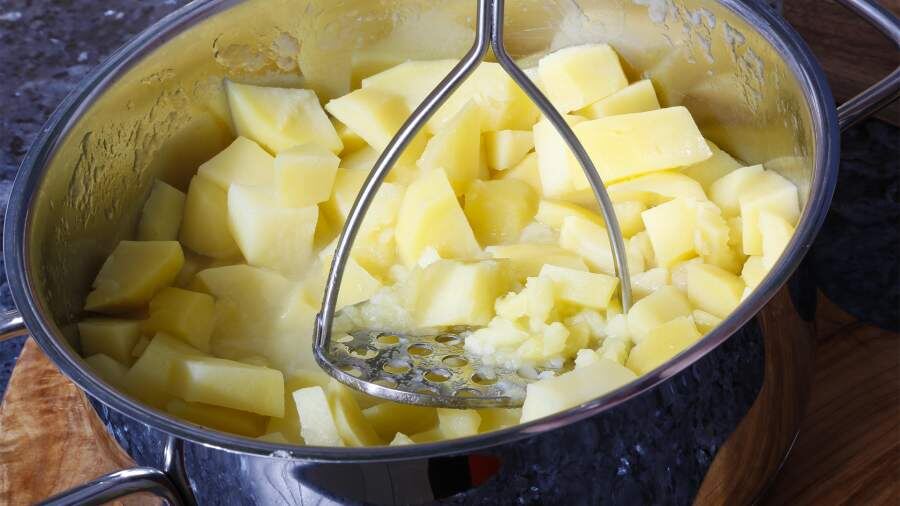 Правила идеального картофельного пюре: секреты приготовления без комочков