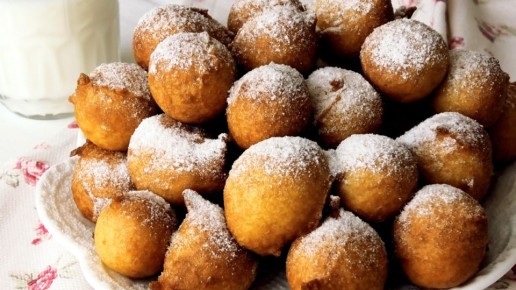 Пончики на кефире за 10 минут: быстрый и вкусный рецепт