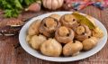 Вкусные маринованные шампиньоны за пять минут: легкий рецепт