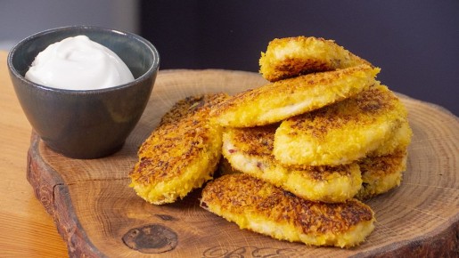 Нежные манные котлетки с клюквой: идеальный завтрак