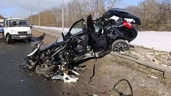 В Городищенском районе в автоаварии погибла юная девушка В Городищенском районе в автоаварии погибла юная девушка