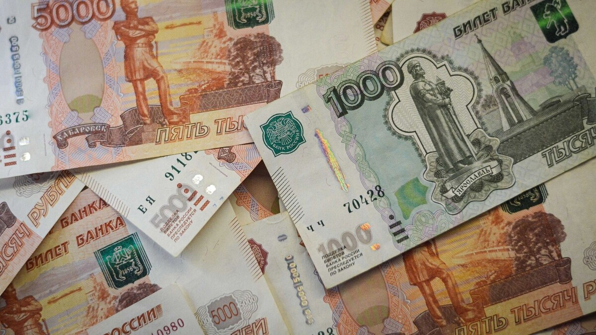 Социальные выплаты в России увеличены: что нужно знать