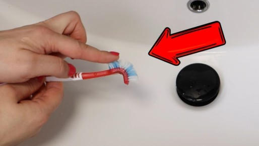 Почему выбрасывать старые зубные щётки – это ошибка, и что я делаю вместо этого.