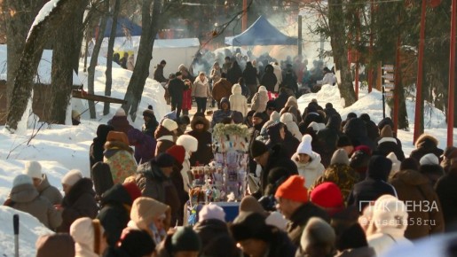 Пенза широко празднует Масленицу