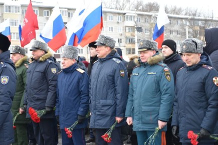 Руководитель следственного управления принял участие в памятных мероприятиях, посвященных Дню защитника Отечества