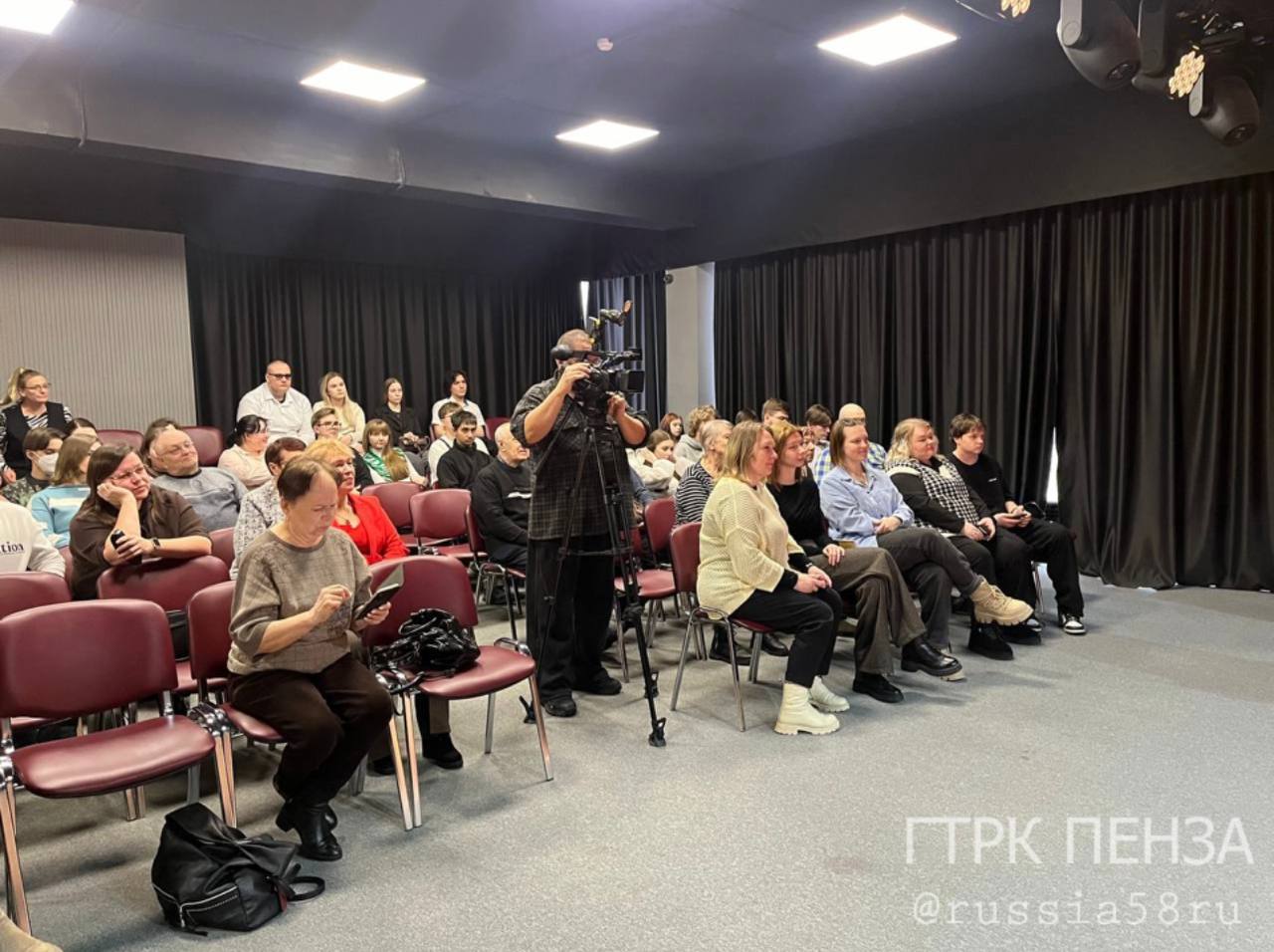 12345Началась открытая встреча Анатолия Вассермана с пензенцами 12345Началась открытая встреча Анатолия Вассермана с пензенцами