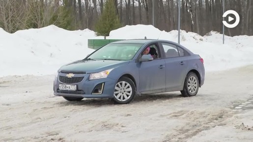 Управление автомобиля задним ходом - распространенная проблема для новичков