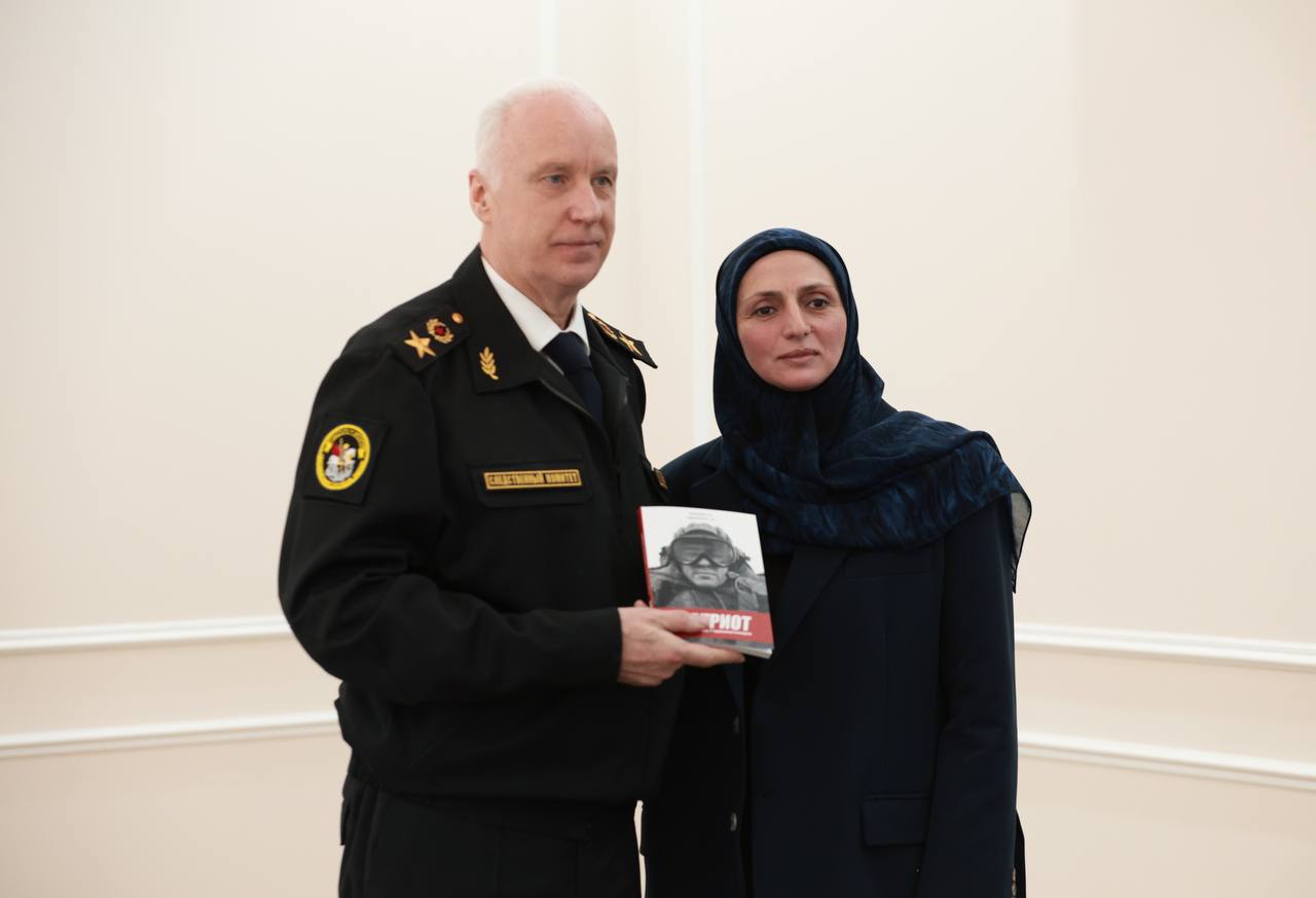 Председатель СК России провел расширенное заседание оргкомитета XVI Всероссийской акции памяти «Дни белых журавлей» Председатель СК России провел расширенное заседание оргкомитета XVI Всероссийской акции памяти «Дни белых журавлей»