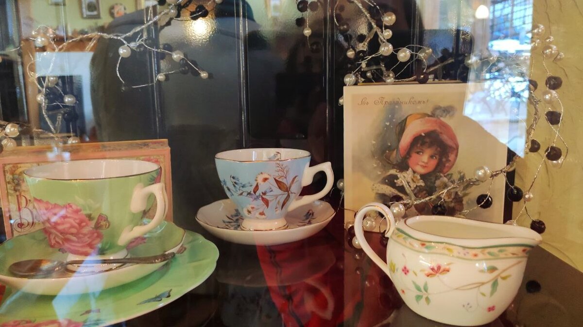 Как две чашки из СССР стали причиной громкого скандала на Авито