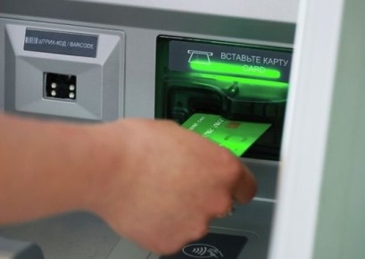 Проверка переводов: как банки выявляют предпринимателей без налогов