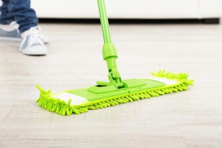 Лайфхаки для идеальной уборки: как мыть полы без разводов