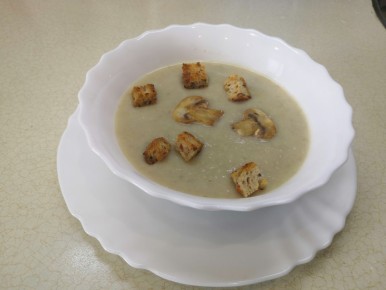 Нежный грибной суп-пюре: легкий рецепт для уютного ужина