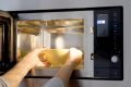 Микроволновка: что можно разогревать, а что лучше оставить в холодильнике
