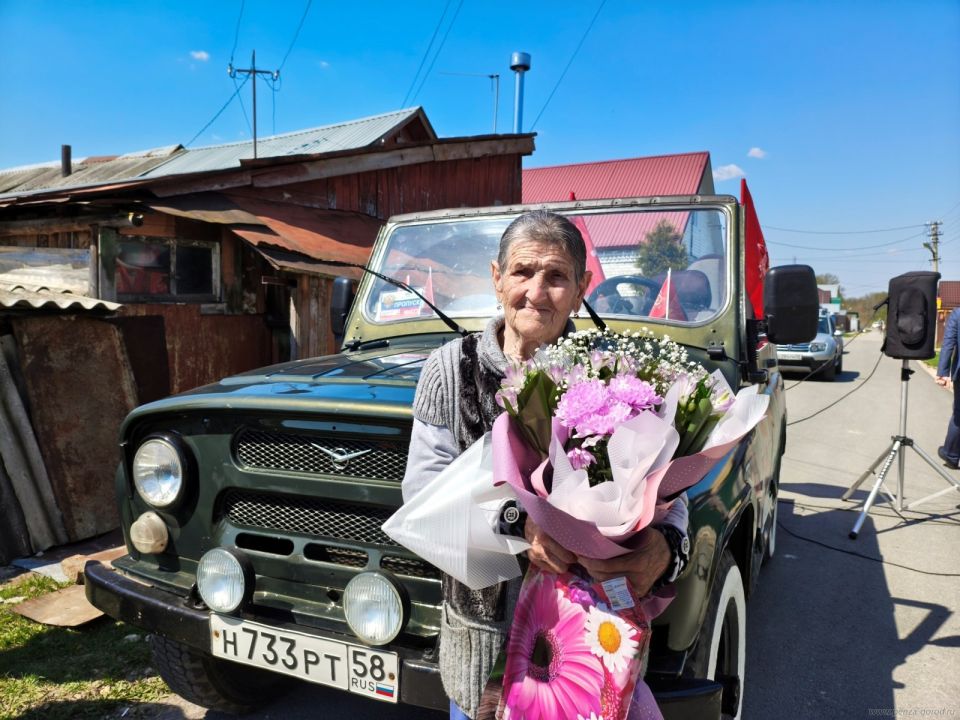 «Ласточки Победы» поздравили ветеранов Железнодорожного района «Ласточки Победы» поздравили ветеранов Железнодорожного района