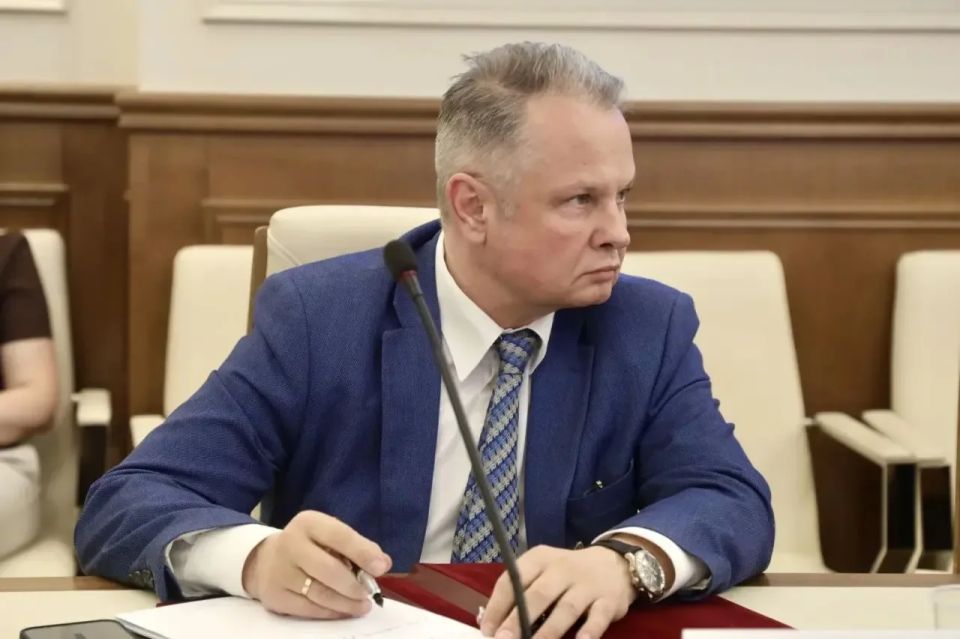 Олег Мельниченко: Провел рабочую встречу с председателем Комитета Совета Федерации по аграрно-продовольственной политике и природопользованию Александром Владимировичем Двойных Олег Мельниченко: Провел рабочую встречу с председателем Комитета Совета Федерации по аграрно-продовольственной политике и природопользованию Александром Владимировичем Двойных