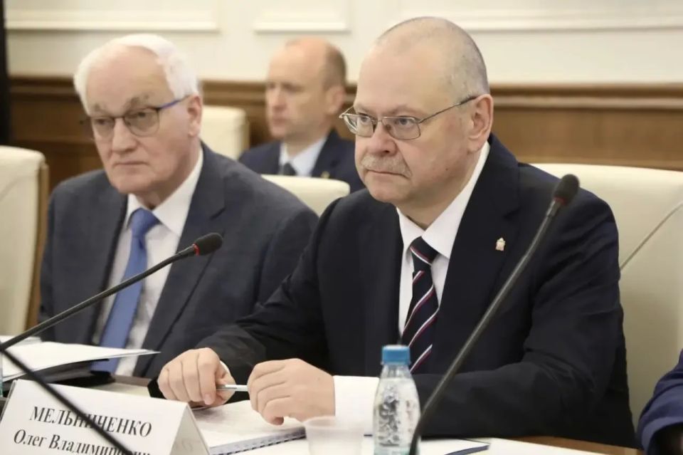 Олег Мельниченко: Провел рабочую встречу с председателем Комитета Совета Федерации по аграрно-продовольственной политике и природопользованию Александром Владимировичем Двойных Олег Мельниченко: Провел рабочую встречу с председателем Комитета Совета Федерации по аграрно-продовольственной политике и природопользованию Александром Владимировичем Двойных