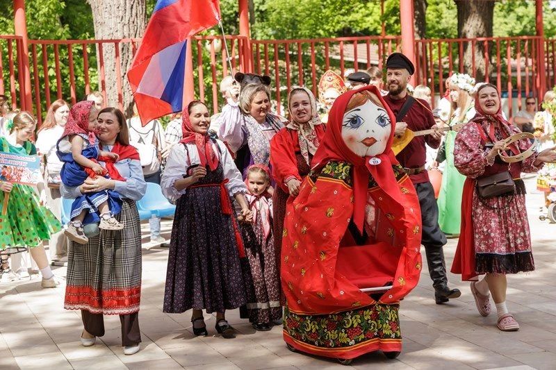 В Пензе прошел парад колясок
