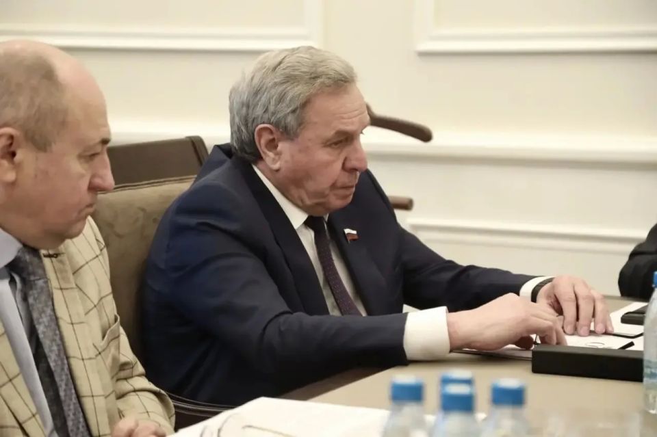 Олег Мельниченко: Председатель Комитета СФ по федеративному устройству, региональной политике, местному самоуправлению и делам Севера Андрей Анатольевич Шевченко отметил высокий уровень нашей подготовки к Дням Пензенской... Олег Мельниченко: Председатель Комитета СФ по федеративному устройству, региональной политике, местному самоуправлению и делам Севера Андрей Анатольевич Шевченко отметил высокий уровень нашей подготовки к Дням Пензенской...