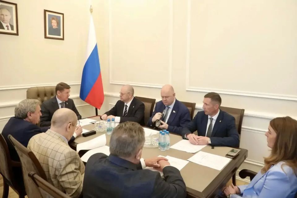 Олег Мельниченко: Председатель Комитета СФ по федеративному устройству, региональной политике, местному самоуправлению и делам Севера Андрей Анатольевич Шевченко отметил высокий уровень нашей подготовки к Дням Пензенской... Олег Мельниченко: Председатель Комитета СФ по федеративному устройству, региональной политике, местному самоуправлению и делам Севера Андрей Анатольевич Шевченко отметил высокий уровень нашей подготовки к Дням Пензенской...