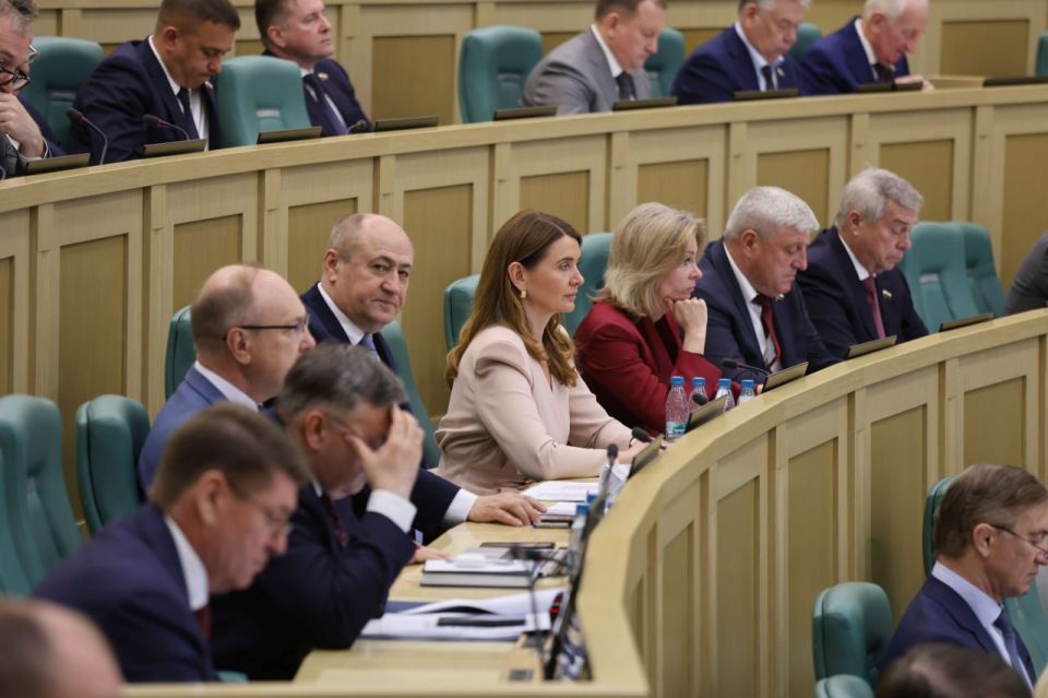 Вадим Супиков проинформировал Совет Федерации о ключевых направлениях работы Законодательного Собрания Вадим Супиков проинформировал Совет Федерации о ключевых направлениях работы Законодательного Собрания