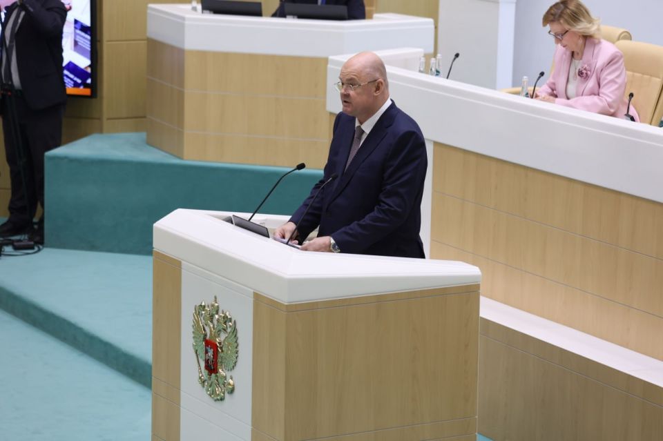 Вадим Супиков проинформировал Совет Федерации о ключевых направлениях работы Законодательного Собрания Вадим Супиков проинформировал Совет Федерации о ключевых направлениях работы Законодательного Собрания