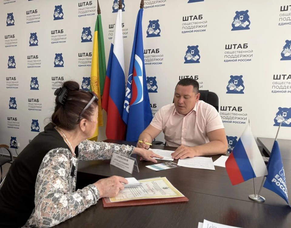 Артем Спиридонов провел прием граждан Артем Спиридонов провел прием граждан