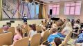В Заречном стартовала летняя оздоровительная кампания: пожарные проводят уроки безопасности в детских лагерях
