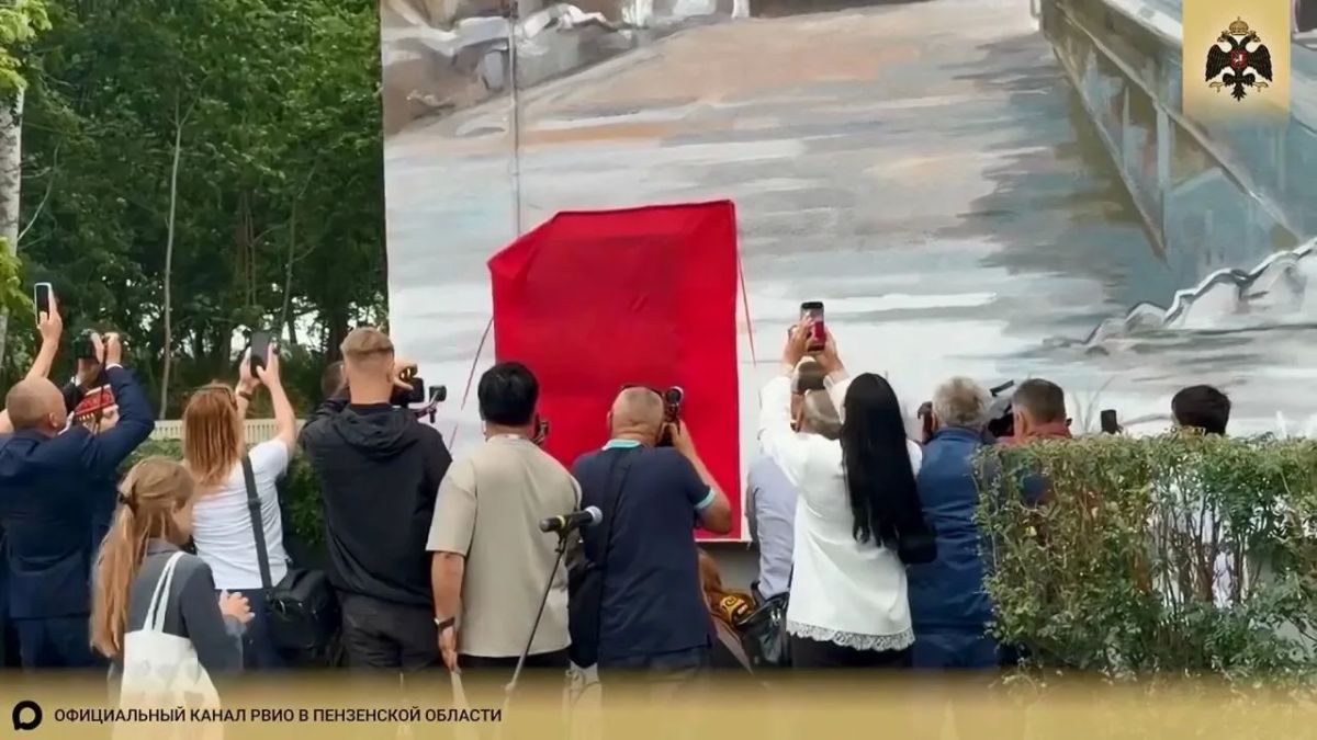 В Бресте открыли мурал в честь Андрея Кижеватова — Героя Советского Союза и уроженца Пензенской земли