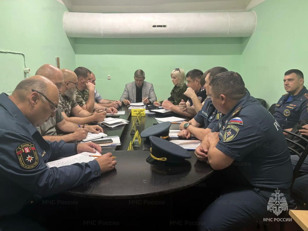Проведена проверка готовности сил и средств города Кузнецка к решению задач гражданской обороны Проведена проверка готовности сил и средств города Кузнецка к решению задач гражданской обороны