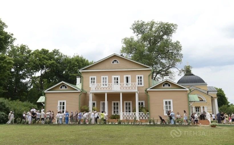 В Государственном Лермонтовском музее-заповеднике «Тарханы» 11 июля отмечают 55-й Всероссийский Лермонтовский праздник.