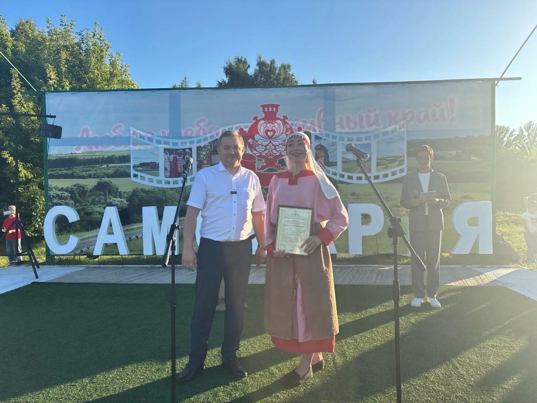 Павел Куликов приветствовал участников праздника «САМОВАРиЯ» Павел Куликов приветствовал участников праздника «САМОВАРиЯ»