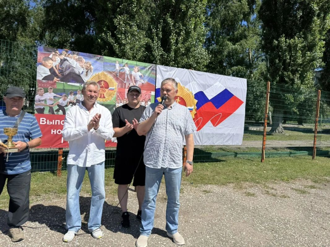 Алексей Марьин пожелал юным футболистам ярких побед