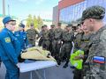 Сотрудники МЧС России познакомили с профессией пожарного участников военно-патриотических сборов