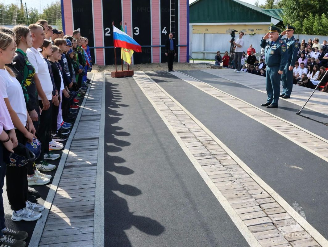 На стадионе «Первомайский» состоялось личное первенство Главного управления МЧС России по Пензенской области по пожарноспасательному спорту среди юношей и девушек
