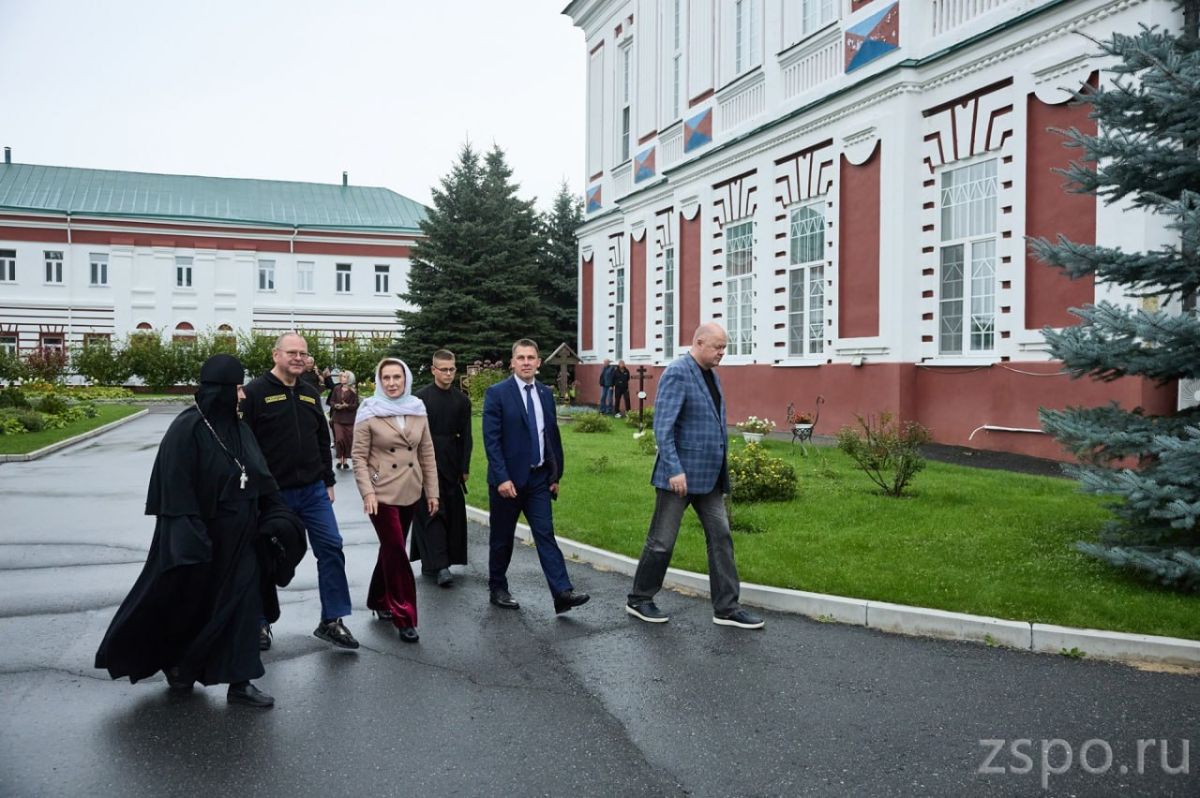 Вице-спикер Совета Федерации Инна Святенко посетила Купринский литературный праздник Вице-спикер Совета Федерации Инна Святенко посетила Купринский литературный праздник